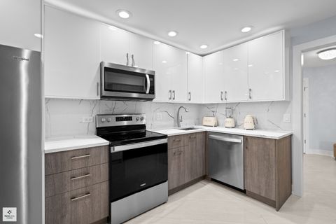 Tiny photo for 50 LAKE Boulevard #632, Buffalo Grove, IL 60089 (MLS # 12492849)