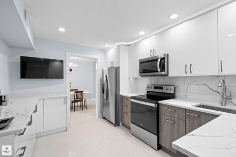 Tiny photo for 50 LAKE Boulevard #632, Buffalo Grove, IL 60089 (MLS # 12492849)