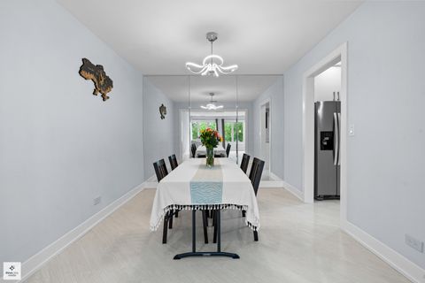 Tiny photo for 50 LAKE Boulevard #632, Buffalo Grove, IL 60089 (MLS # 12492849)