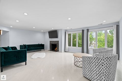 Tiny photo for 50 LAKE Boulevard #632, Buffalo Grove, IL 60089 (MLS # 12492849)