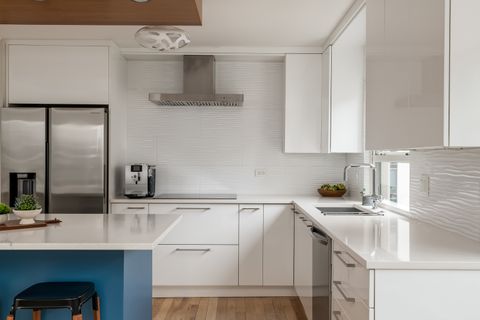 Tiny photo for 1313 N Ritchie Court #1005, Chicago, IL 60610 (MLS # 12632533)