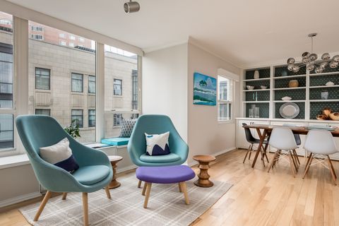 Tiny photo for 1313 N Ritchie Court #1005, Chicago, IL 60610 (MLS # 12632533)