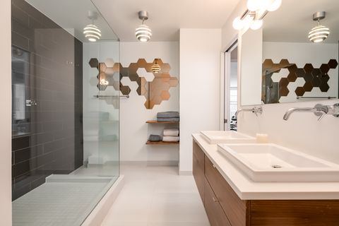 Tiny photo for 1313 N Ritchie Court #1005, Chicago, IL 60610 (MLS # 12632533)