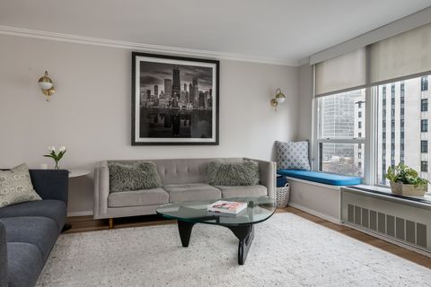 Tiny photo for 1313 N Ritchie Court #1005, Chicago, IL 60610 (MLS # 12632533)