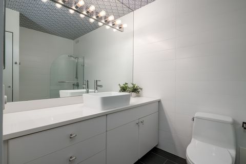 Tiny photo for 1313 N Ritchie Court #1005, Chicago, IL 60610 (MLS # 12632533)