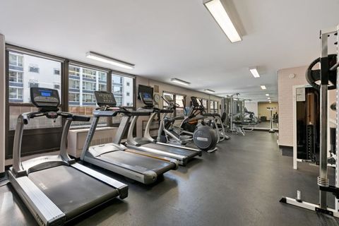 Tiny photo for 1313 N Ritchie Court #1005, Chicago, IL 60610 (MLS # 12632533)