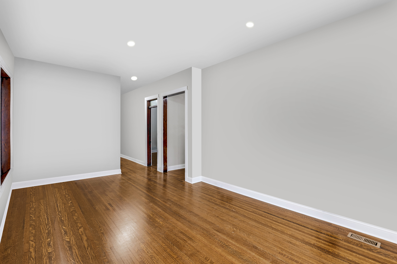 4339 W Monroe Street