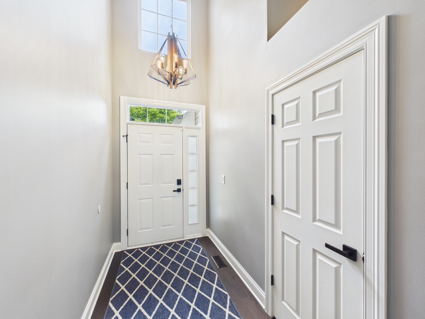 6067 CANTERBURY Lane 6067