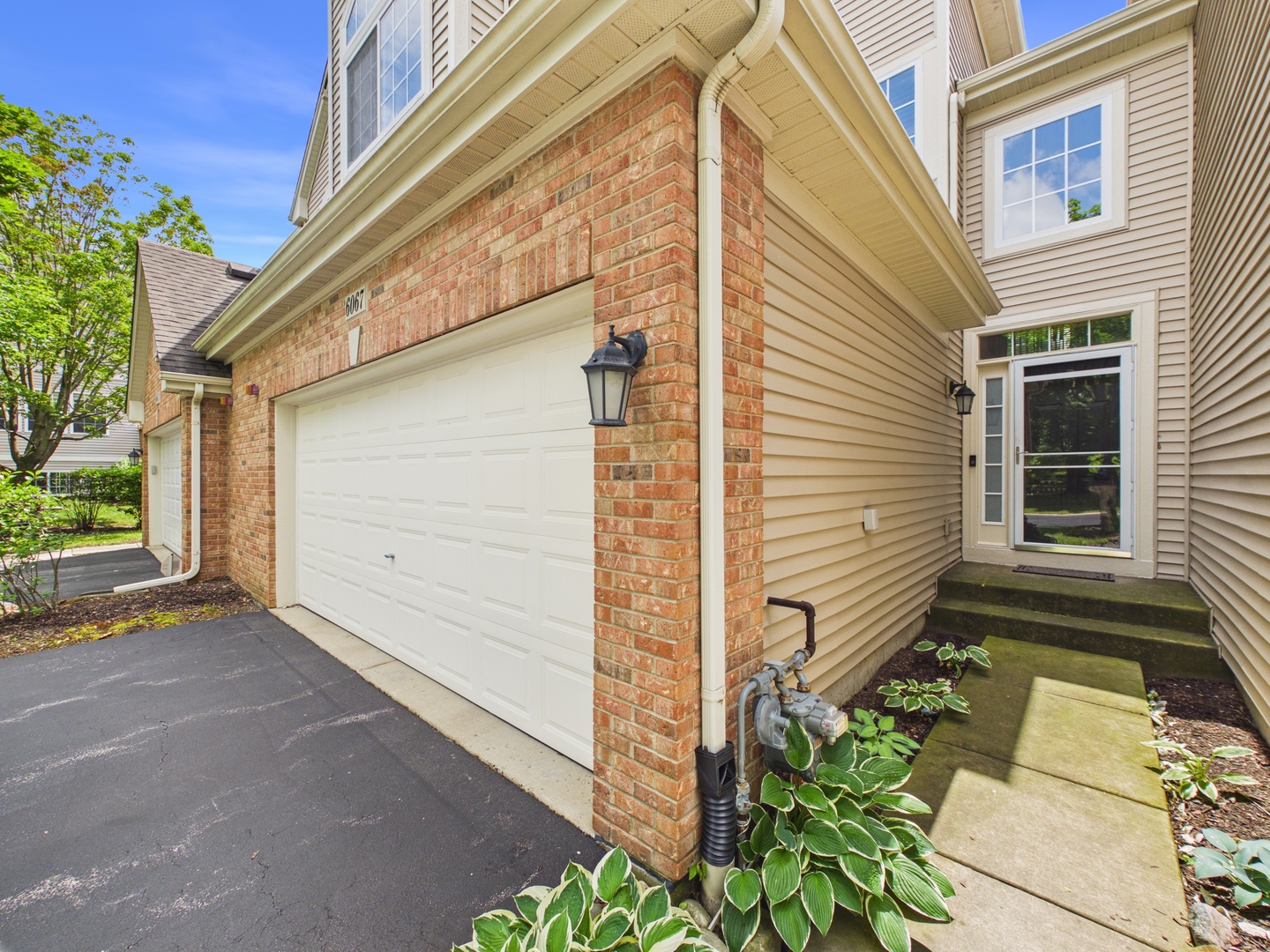 6067 CANTERBURY Lane 6067