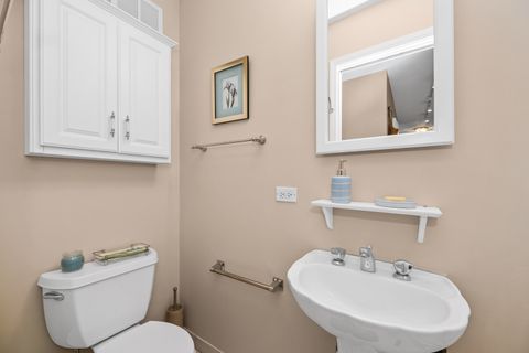 Tiny photo for 4170 N Marine Drive #21F, Chicago, IL 60613 (MLS # 12578064)