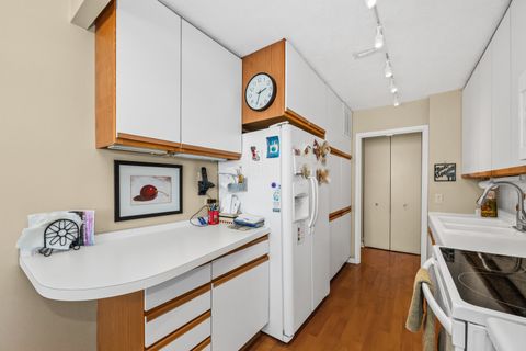 Tiny photo for 4170 N Marine Drive #21F, Chicago, IL 60613 (MLS # 12578064)