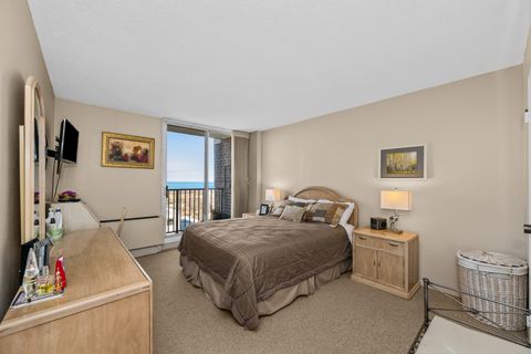 Tiny photo for 4170 N Marine Drive #21F, Chicago, IL 60613 (MLS # 12578064)