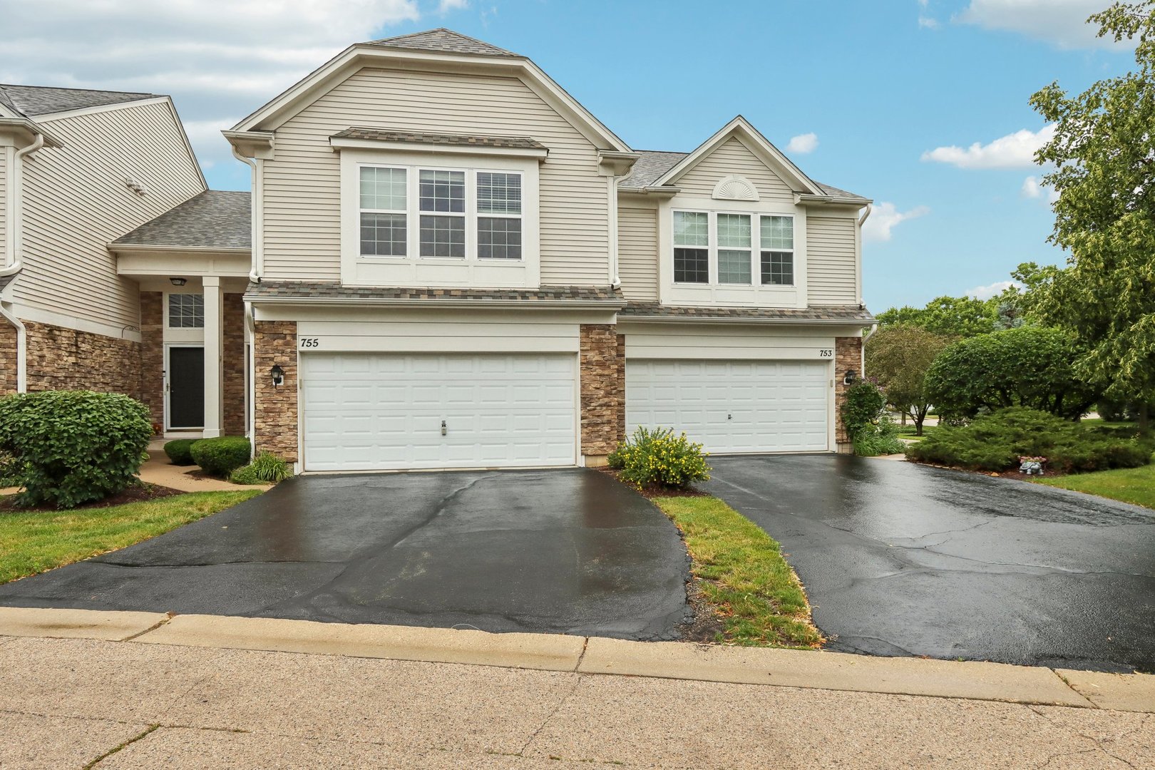 View Crystal Lake, IL 60014 townhome