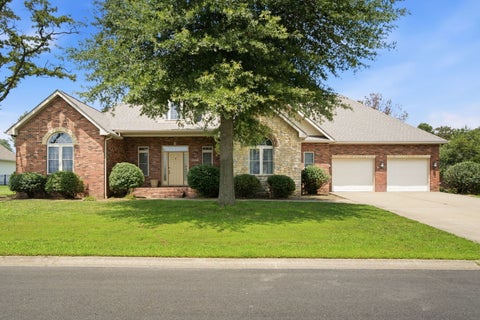 Tiny photo for 1104 Daybreak Drive, Marion, IL 62959 (MLS # 12659202)