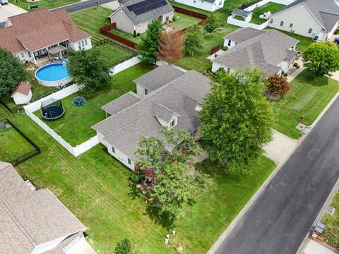 Tiny photo for 1104 Daybreak Drive, Marion, IL 62959 (MLS # 12659202)