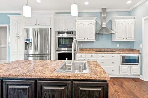 Tiny photo for 1104 Daybreak Drive, Marion, IL 62959 (MLS # 12659202)