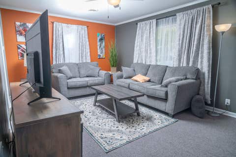 Tiny photo for 1207 S Anderson Street, Urbana, IL 61801 (MLS # 12720504)