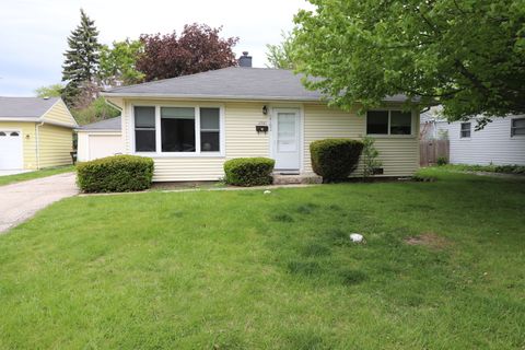 Tiny photo for 2702 Saint James Street, Rolling Meadows, IL 60008 (MLS # 12646600)