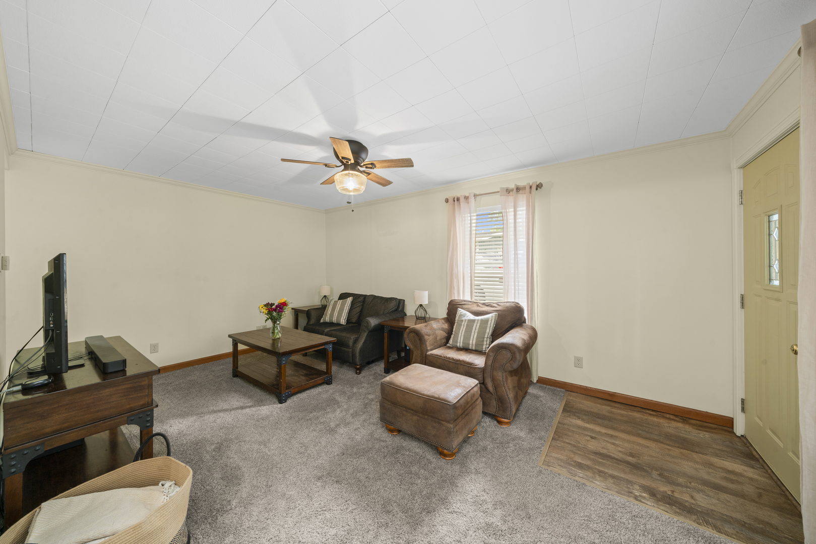 148 E Fremont Street