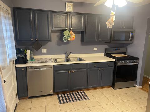 Tiny photo for 16334 Ridgeland Avenue, Tinley Park, IL 60477 (MLS # 12541609)