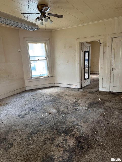 Tiny photo for 1815 W 3RD Street, Davenport, IA 52802 (MLS # QC4265770)