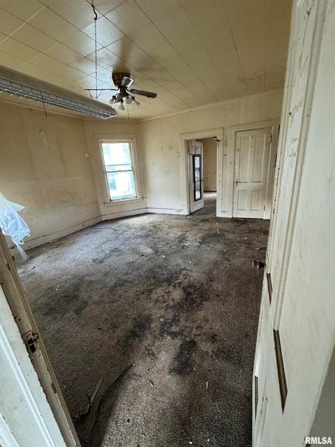 Tiny photo for 1815 W 3RD Street, Davenport, IA 52802 (MLS # QC4265770)