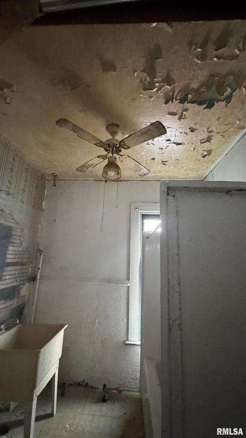 Tiny photo for 1815 W 3RD Street, Davenport, IA 52802 (MLS # QC4265770)