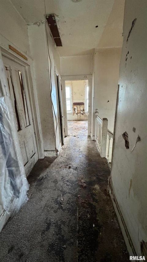 Tiny photo for 1815 W 3RD Street, Davenport, IA 52802 (MLS # QC4265770)