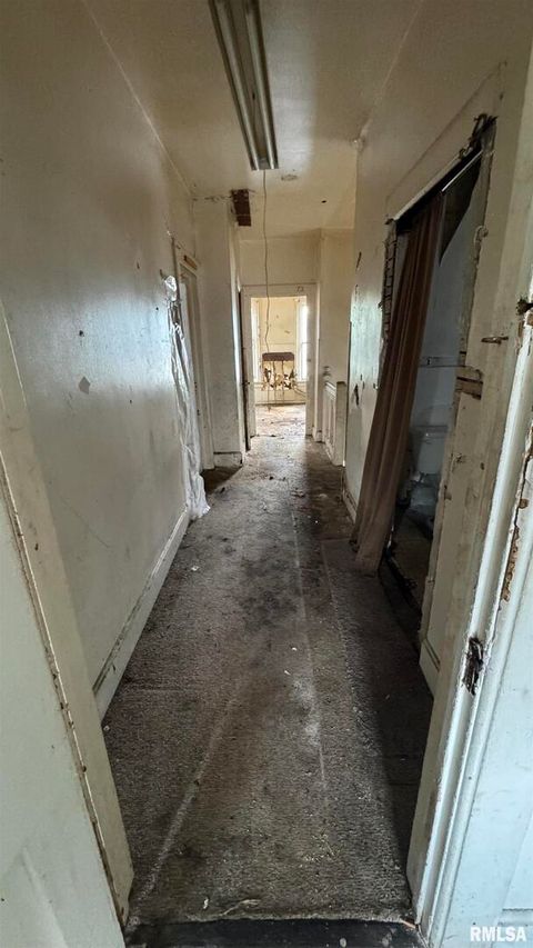 Tiny photo for 1815 W 3RD Street, Davenport, IA 52802 (MLS # QC4265770)