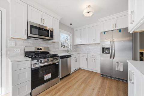 Tiny photo for 1388 Jill Court, Glendale Heights, IL 60139 (MLS # 12537622)