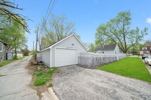 Tiny photo for 500 Engle Street, Dolton, IL 60419 (MLS # 12500740)