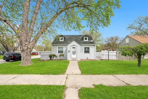 Tiny photo for 500 Engle Street, Dolton, IL 60419 (MLS # 12500740)