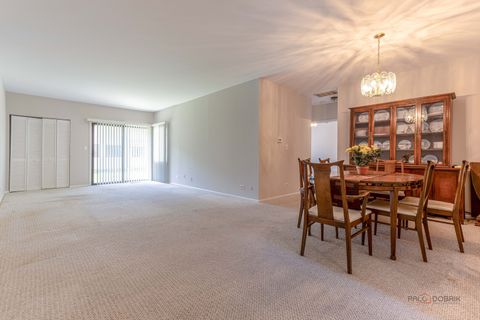 Tiny photo for 1090 Pine Tree Circle N, Buffalo Grove, IL 60089 (MLS # 12625055)