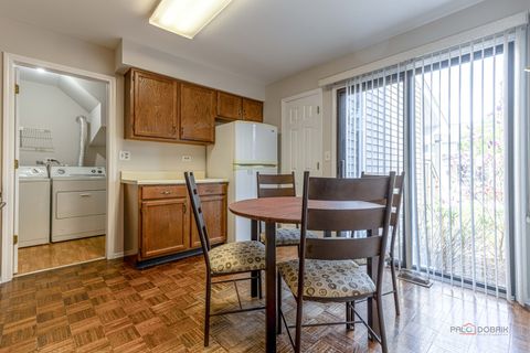 Tiny photo for 1090 Pine Tree Circle N, Buffalo Grove, IL 60089 (MLS # 12625055)