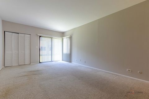 Tiny photo for 1090 Pine Tree Circle N, Buffalo Grove, IL 60089 (MLS # 12625055)