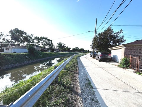 Tiny photo for 814 Norfolk Avenue, Westchester, IL 60154 (MLS # 12663349)