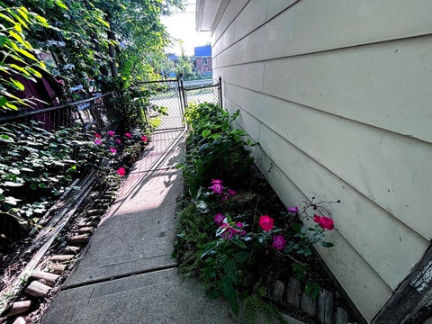 Tiny photo for 814 Norfolk Avenue, Westchester, IL 60154 (MLS # 12663349)