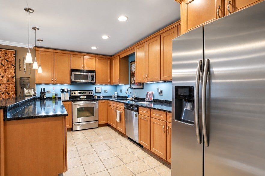 201 Thames Parkway 3A