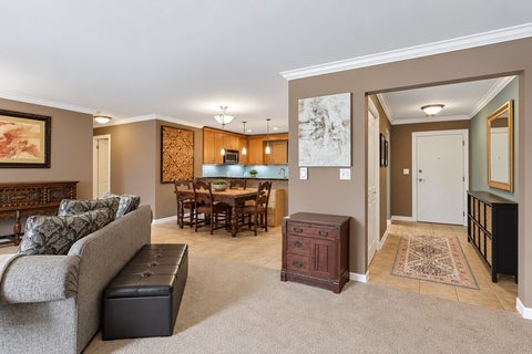 Tiny photo for 201 Thames Parkway #3A, Park Ridge, IL 60068 (MLS # 12775898)