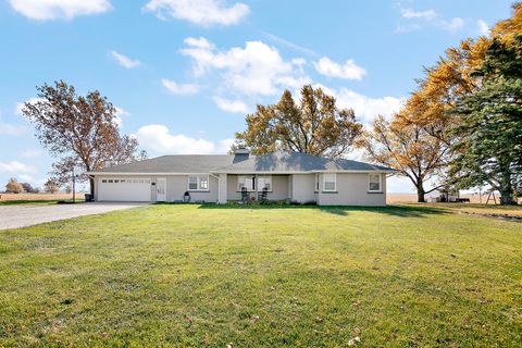 Photo of 4736 E 5000n Road, Bourbonnais, IL 60914 (MLS # 12516441)