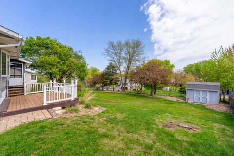 Tiny photo for 5131 Woodland Avenue, Davenport, IA 52807 (MLS # 12626161)