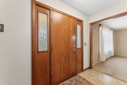 Tiny photo for 5131 Woodland Avenue, Davenport, IA 52807 (MLS # 12626161)