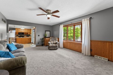 Tiny photo for 5131 Woodland Avenue, Davenport, IA 52807 (MLS # 12626161)