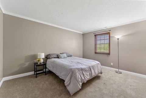 Tiny photo for 5131 Woodland Avenue, Davenport, IA 52807 (MLS # 12626161)