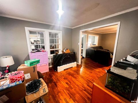 Tiny photo for 829 E JEFFERSON Street, Ashley, IL 62808 (MLS # EB460698)