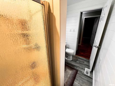 Tiny photo for 829 E JEFFERSON Street, Ashley, IL 62808 (MLS # EB460698)