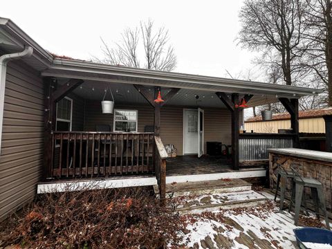 Tiny photo for 829 E JEFFERSON Street, Ashley, IL 62808 (MLS # EB460698)