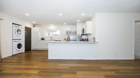 Tiny photo for 1104 Redwood Avenue, Bloomington, IL 61701 (MLS # 12516592)