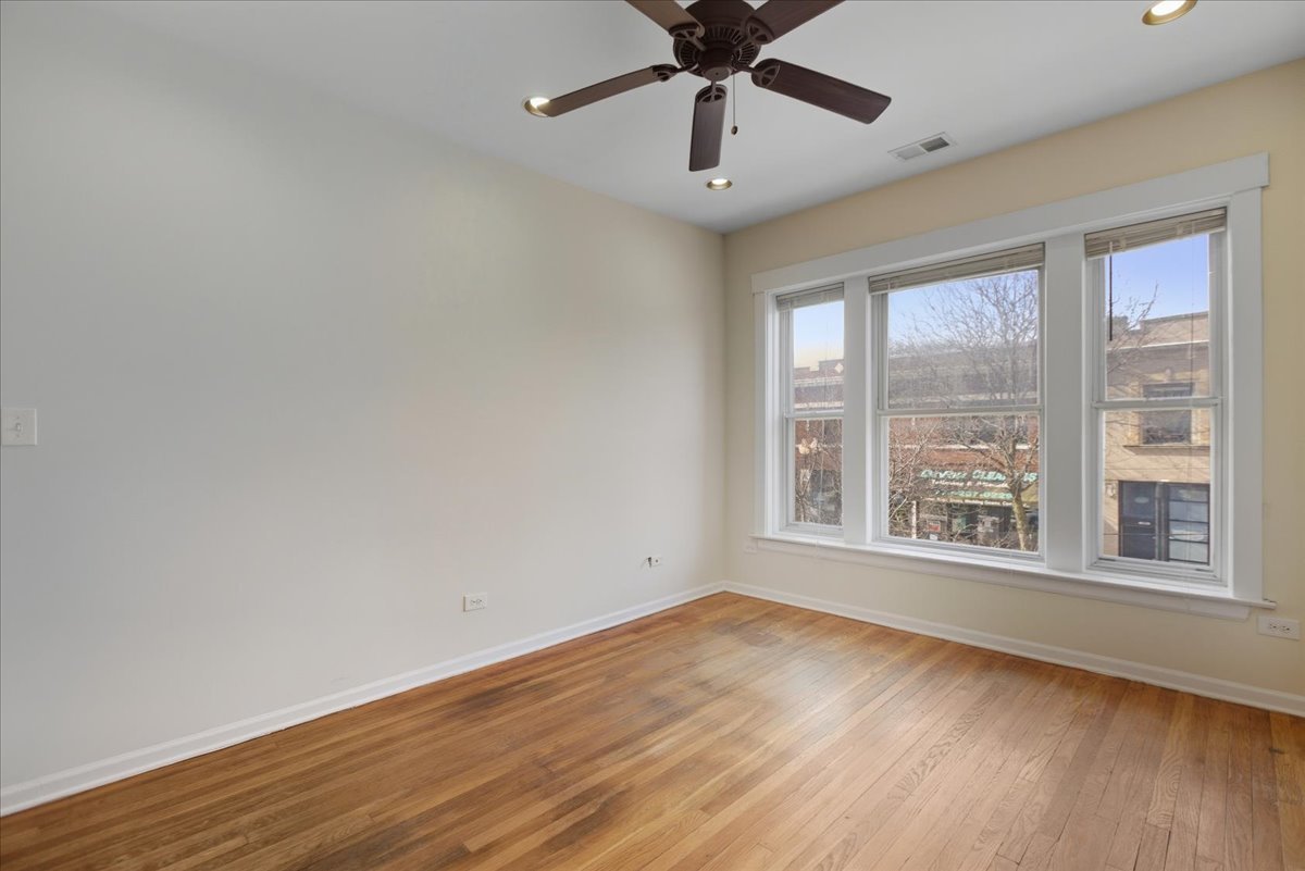 4641 N Rockwell Avenue 2