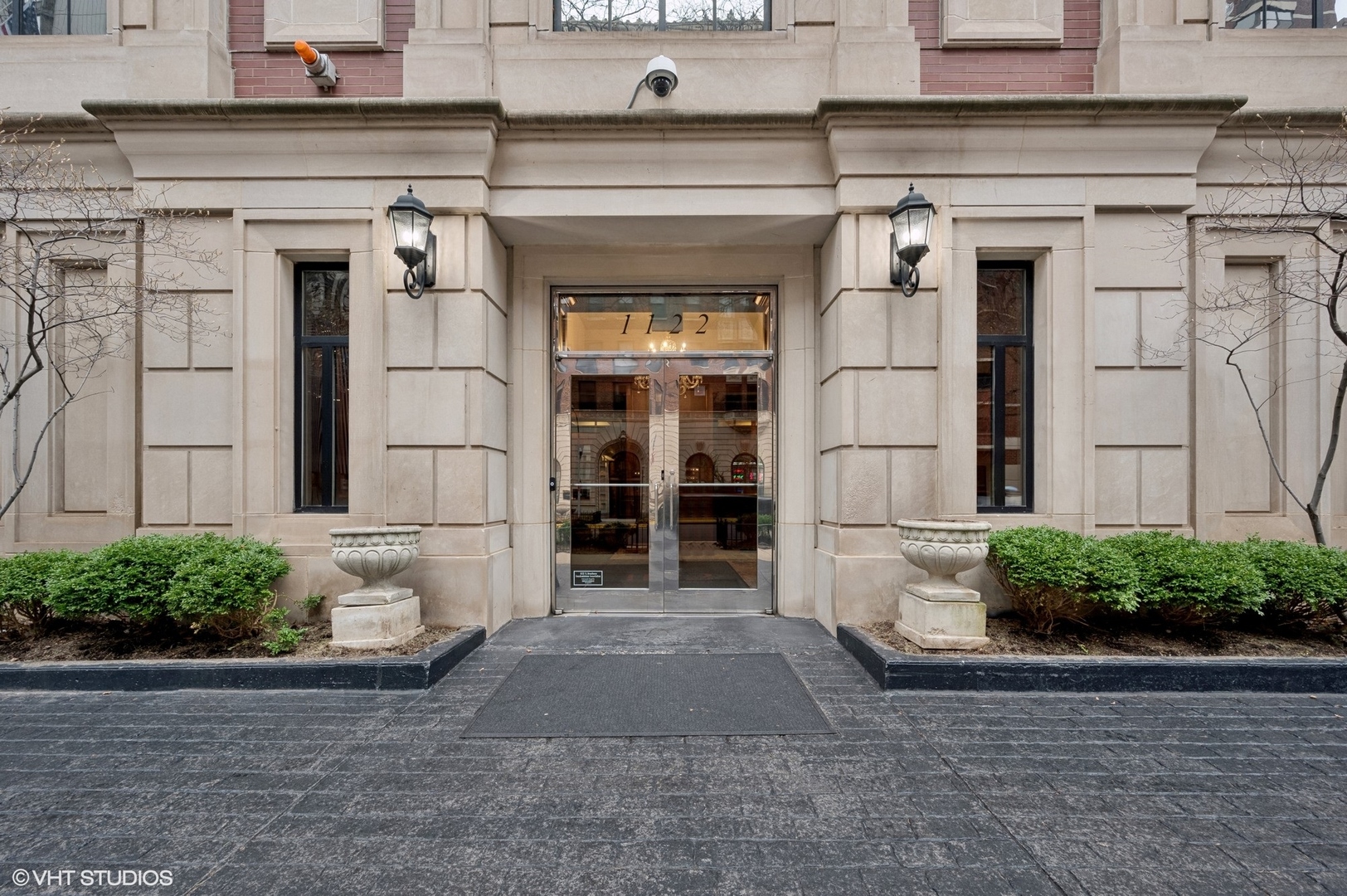1122 N Dearborn Street 10A